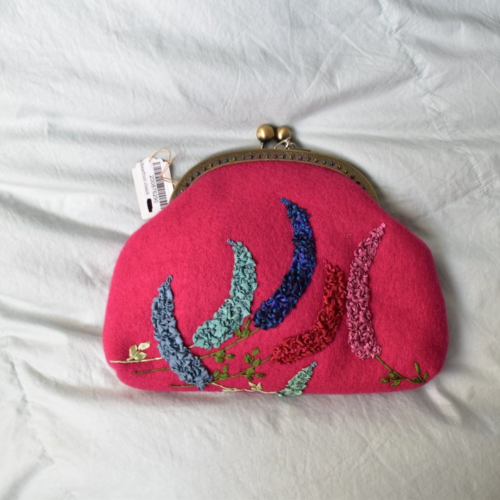 Bearfruit Cross Body Purse - New